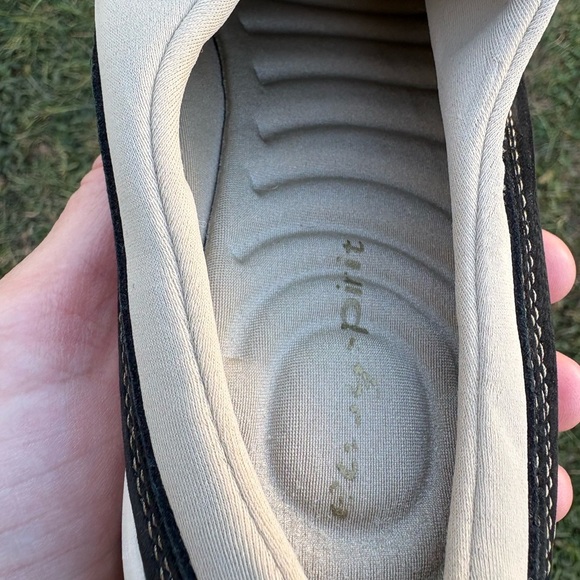 Easy spirit woman’s comfortable black slip on sneaker shoes , size 6 - Picture 7 of 8